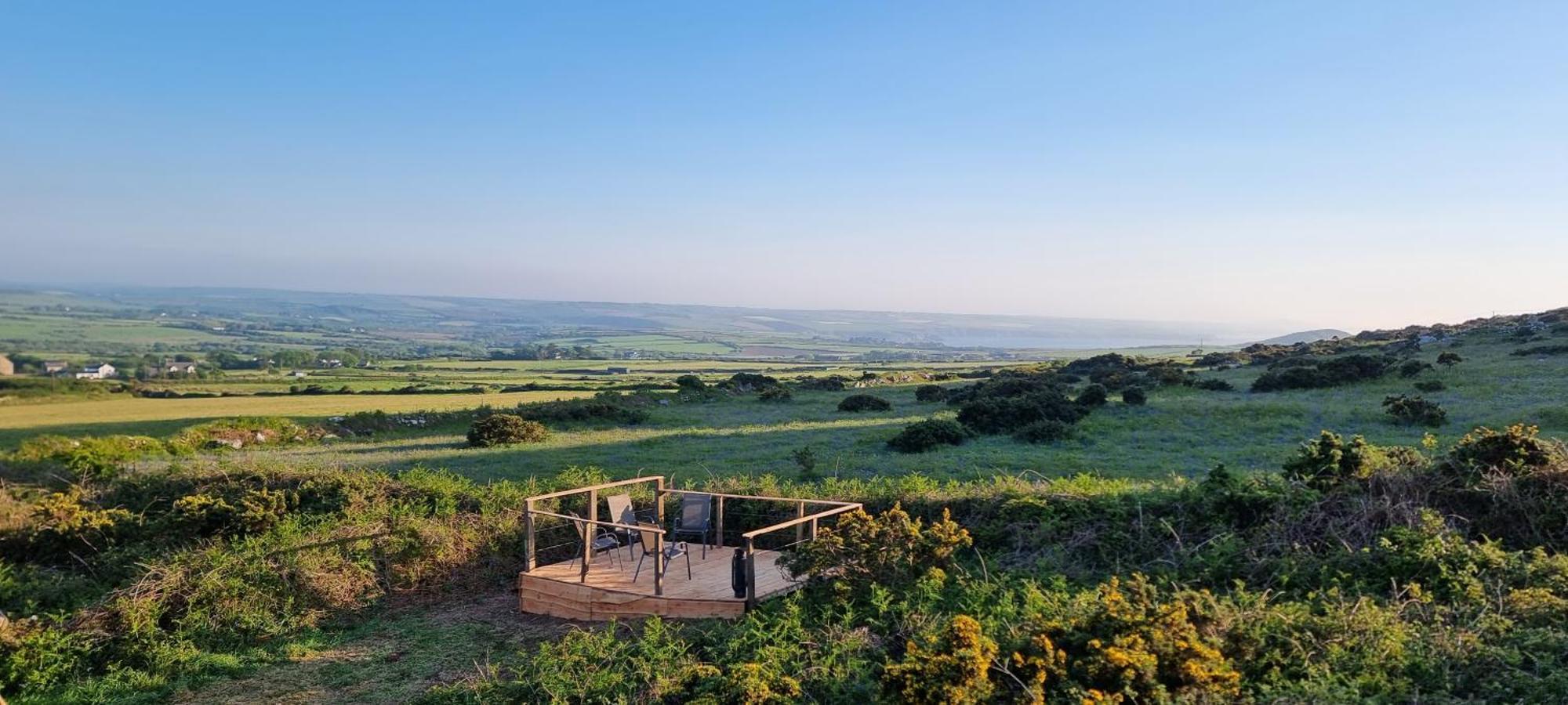 Hillfort And Yurts Campsite Llanwnda (Pembrokeshire)